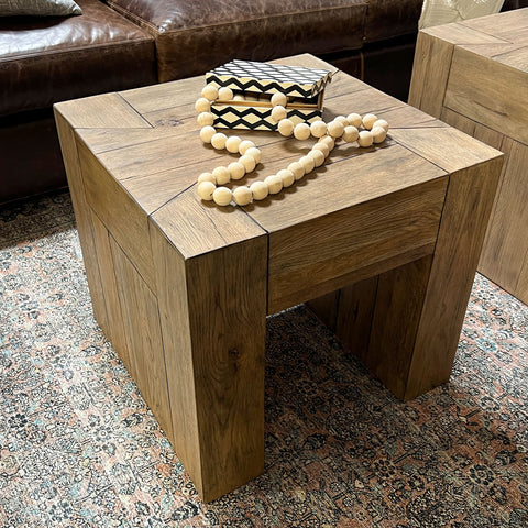 Kya Accent Table