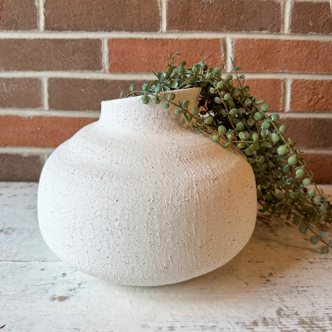 Susanna Vase