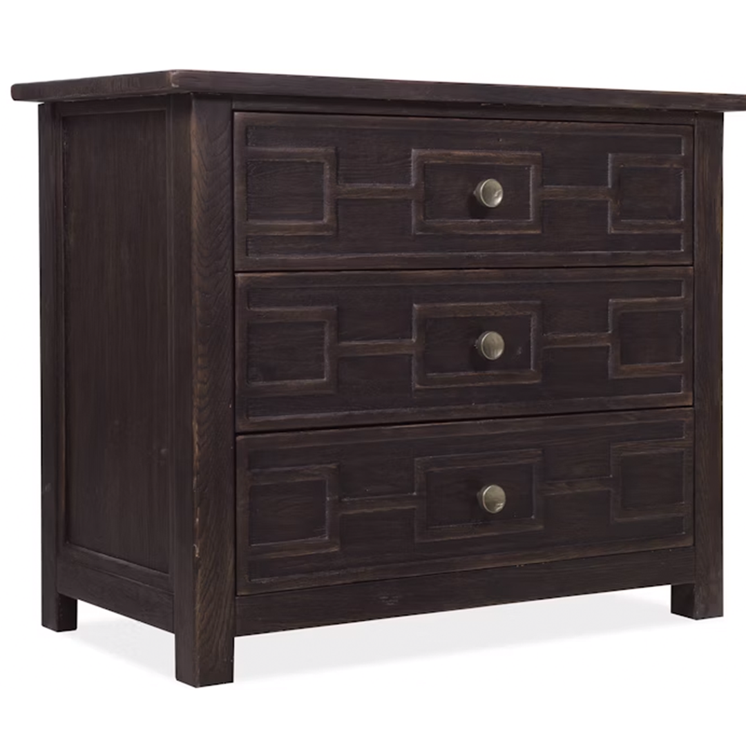 Ashwin Bachelors Chest