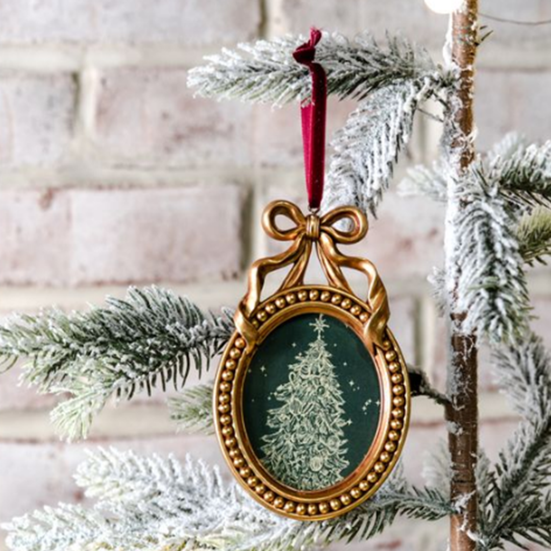 Gold Oval Ornament