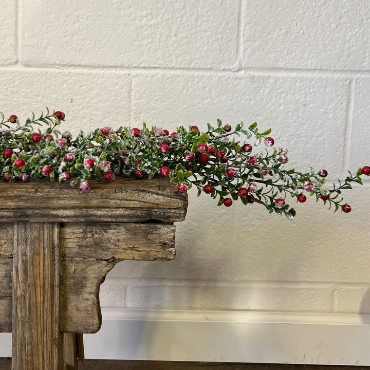 6' Snow Berry Garland
