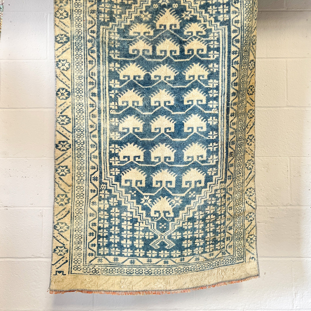 Vintage Rug No. 193