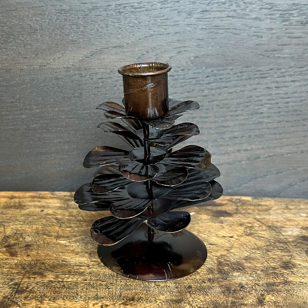 Pinecone Taper
