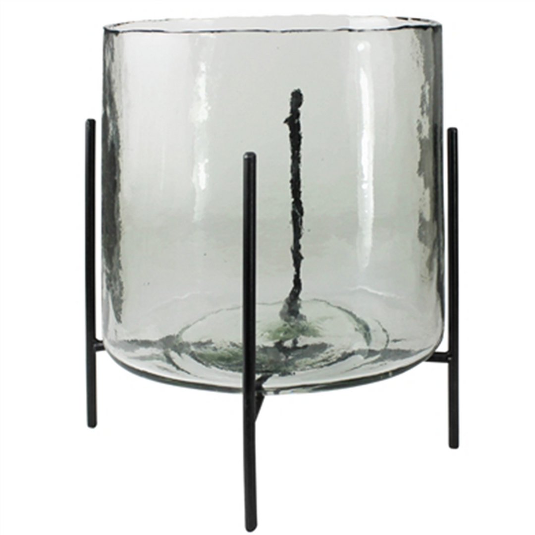 Large Hurricane Stand