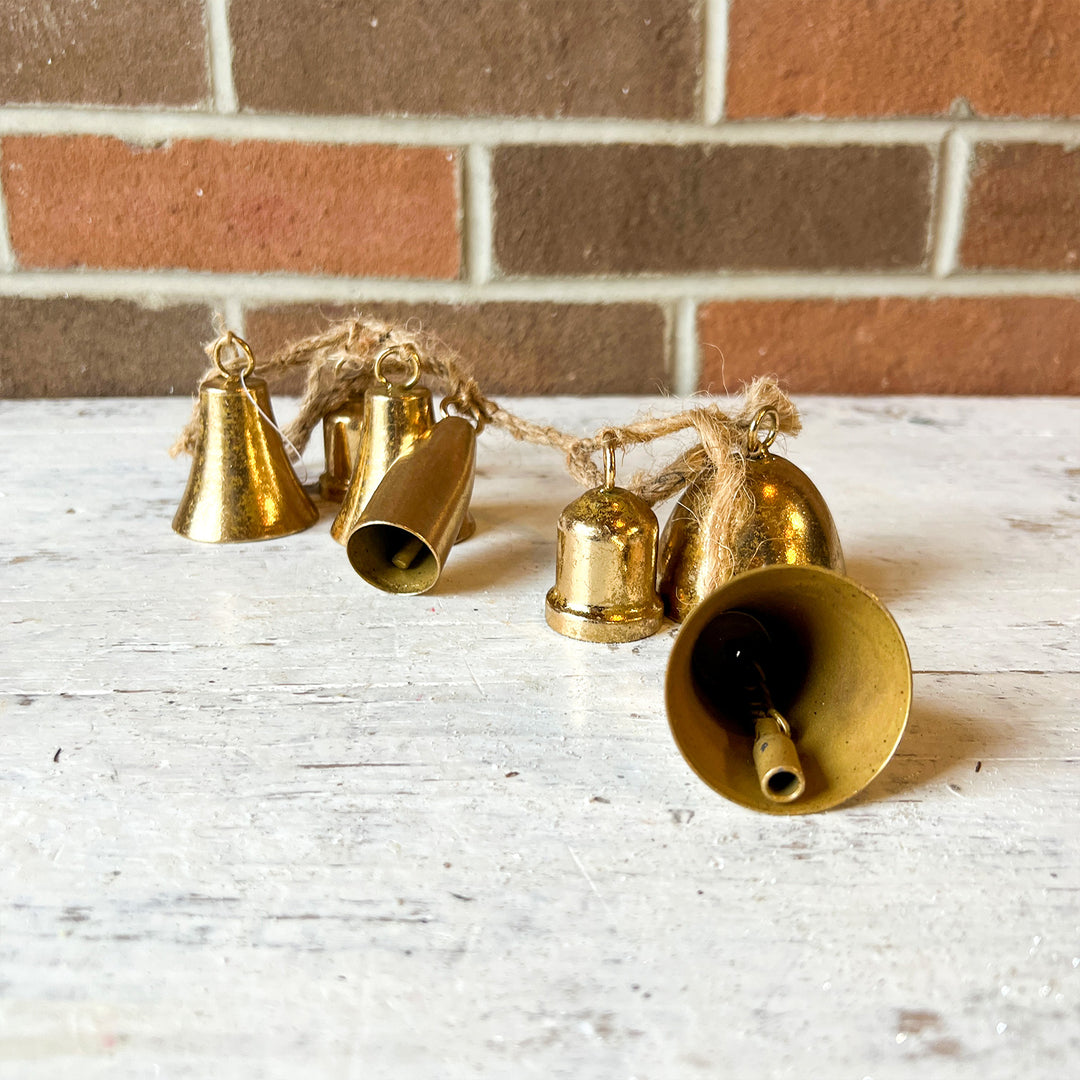 Ensemble Bell Hanging