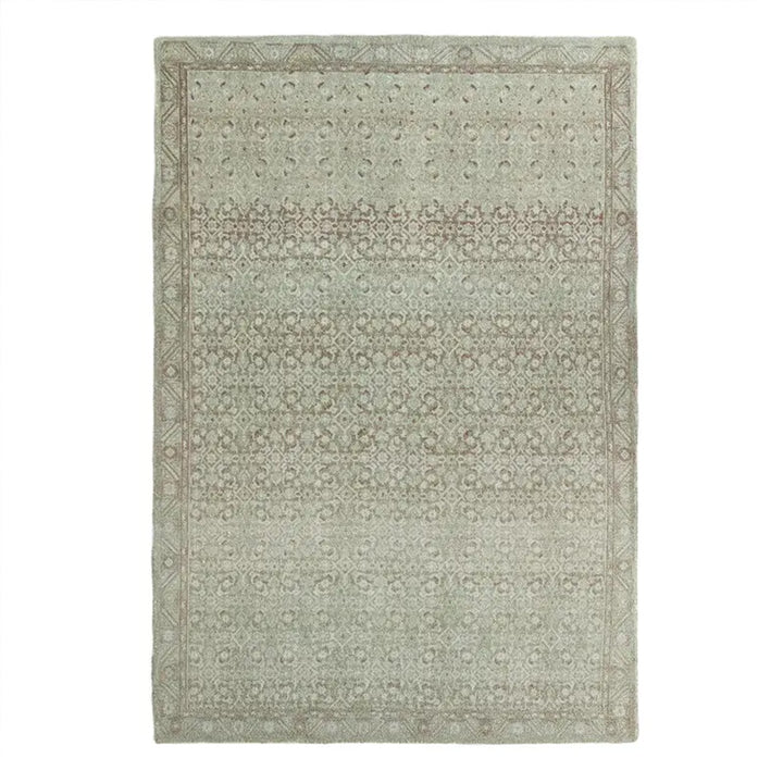 7’9" x 9’9" Rug