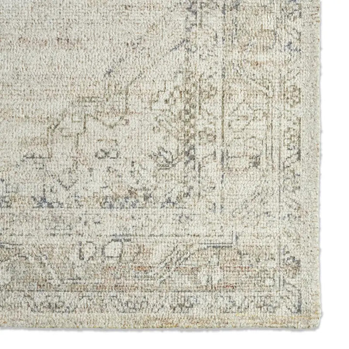 7’9" x 9’9" Rug