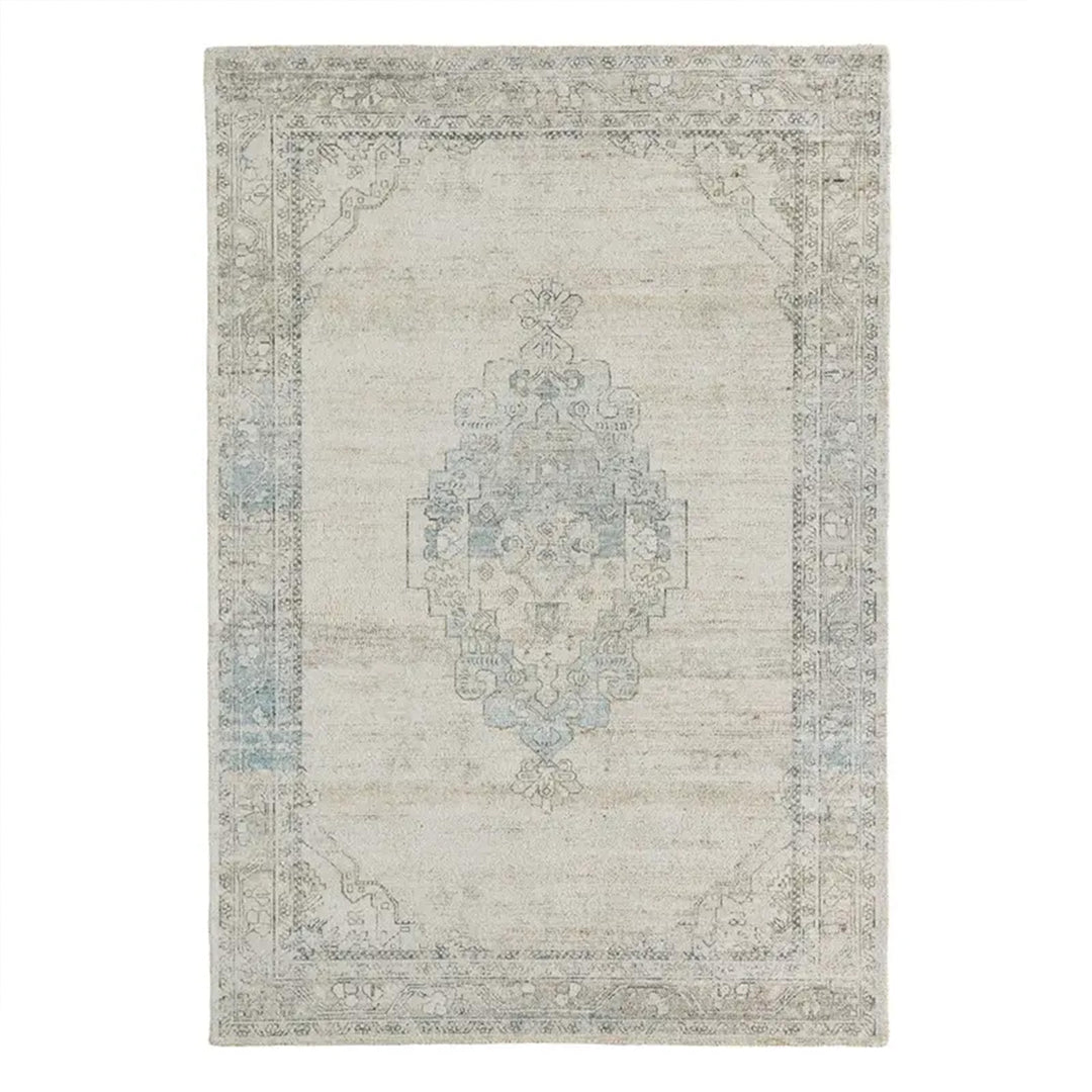 7’9" x 9’9" Rug
