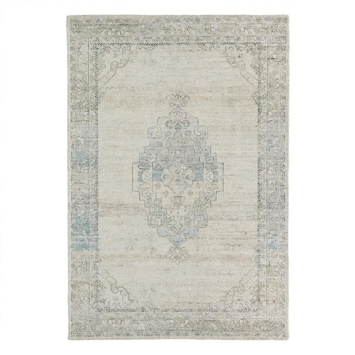 7’9" x 9’9" Rug