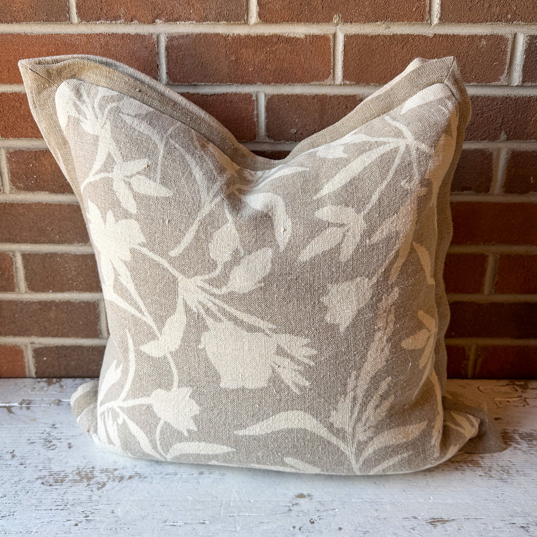 18 x 18 Pillow, Natural