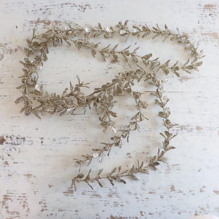 6' Boxwood Garland