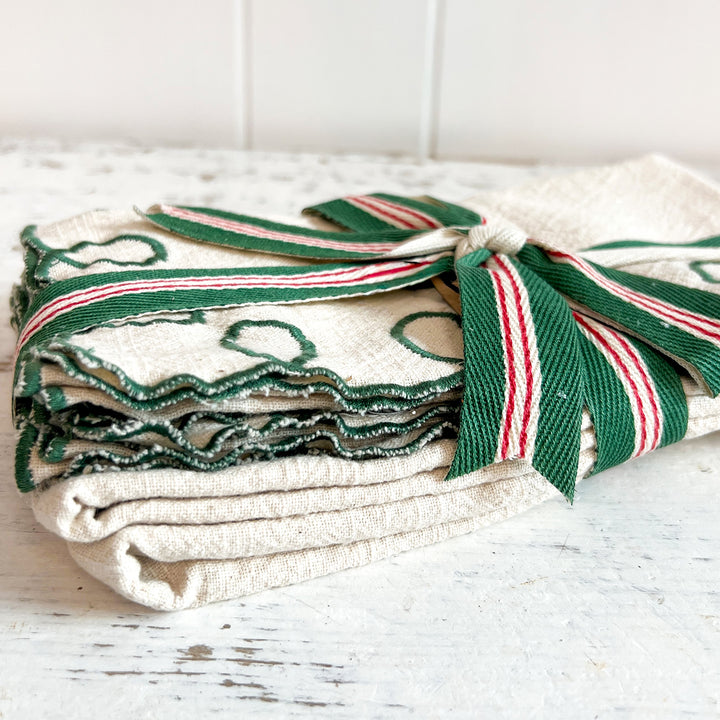 Scalloped Napkins