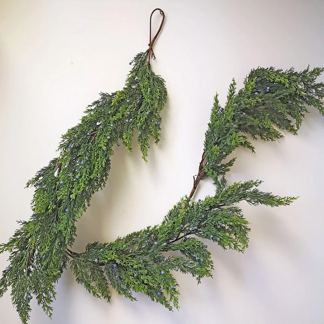 5.5' Cedar & Seed Garland