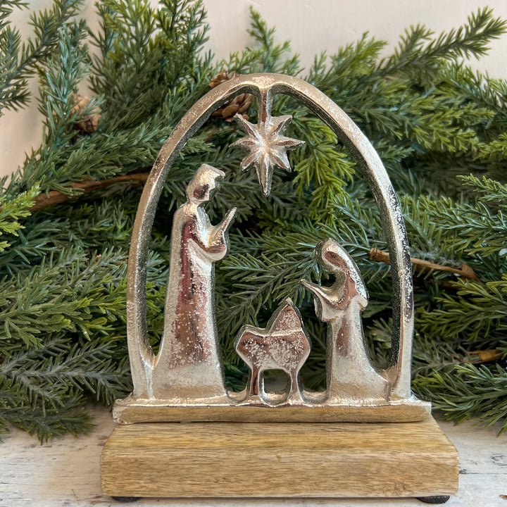 Guiding Light Nativity