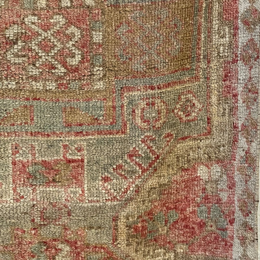 Vintage Rug No. 190