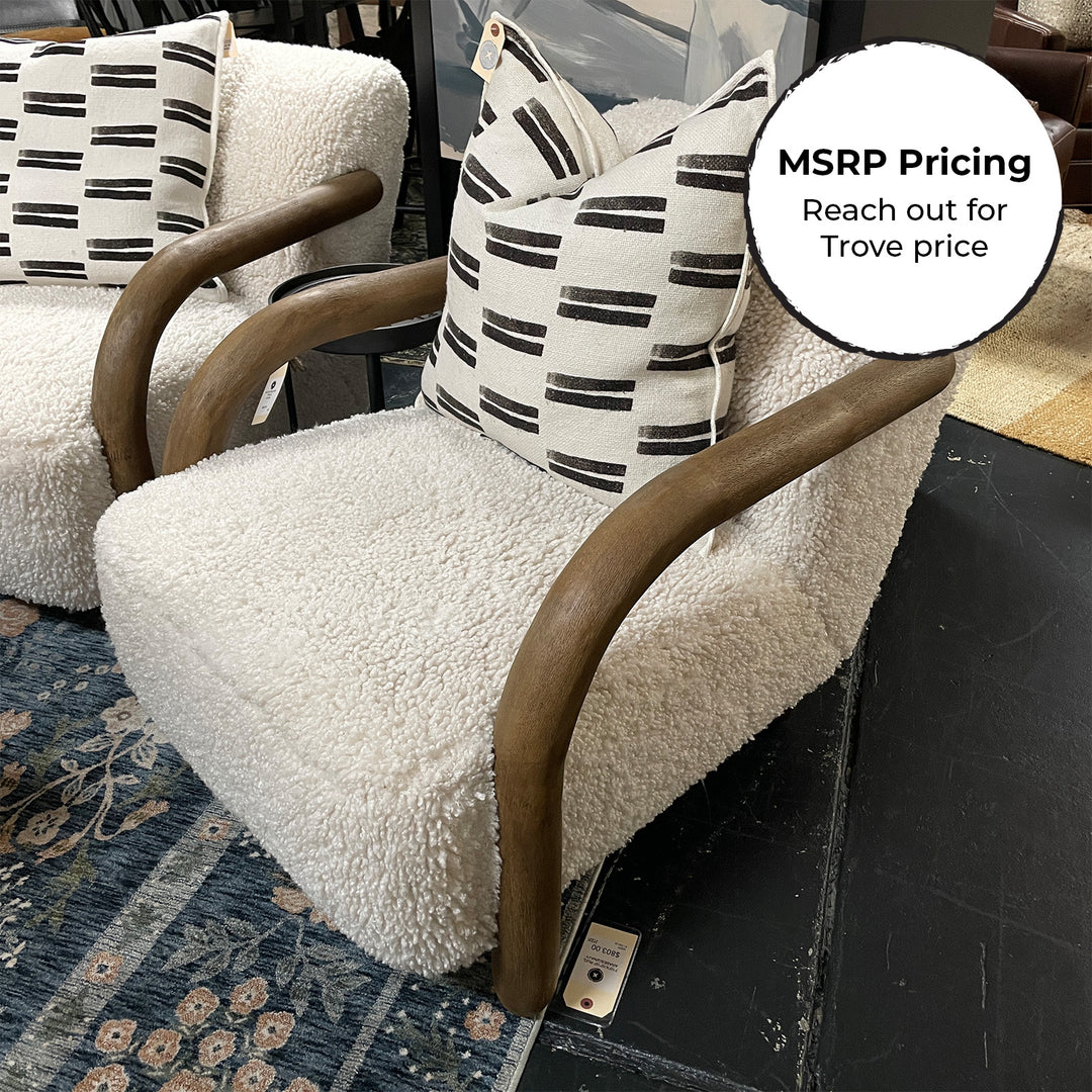 Alyssa Chair
