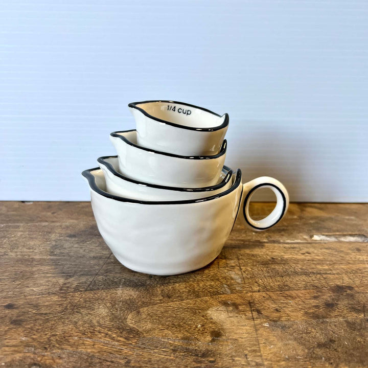 Sketched Measuring Cups