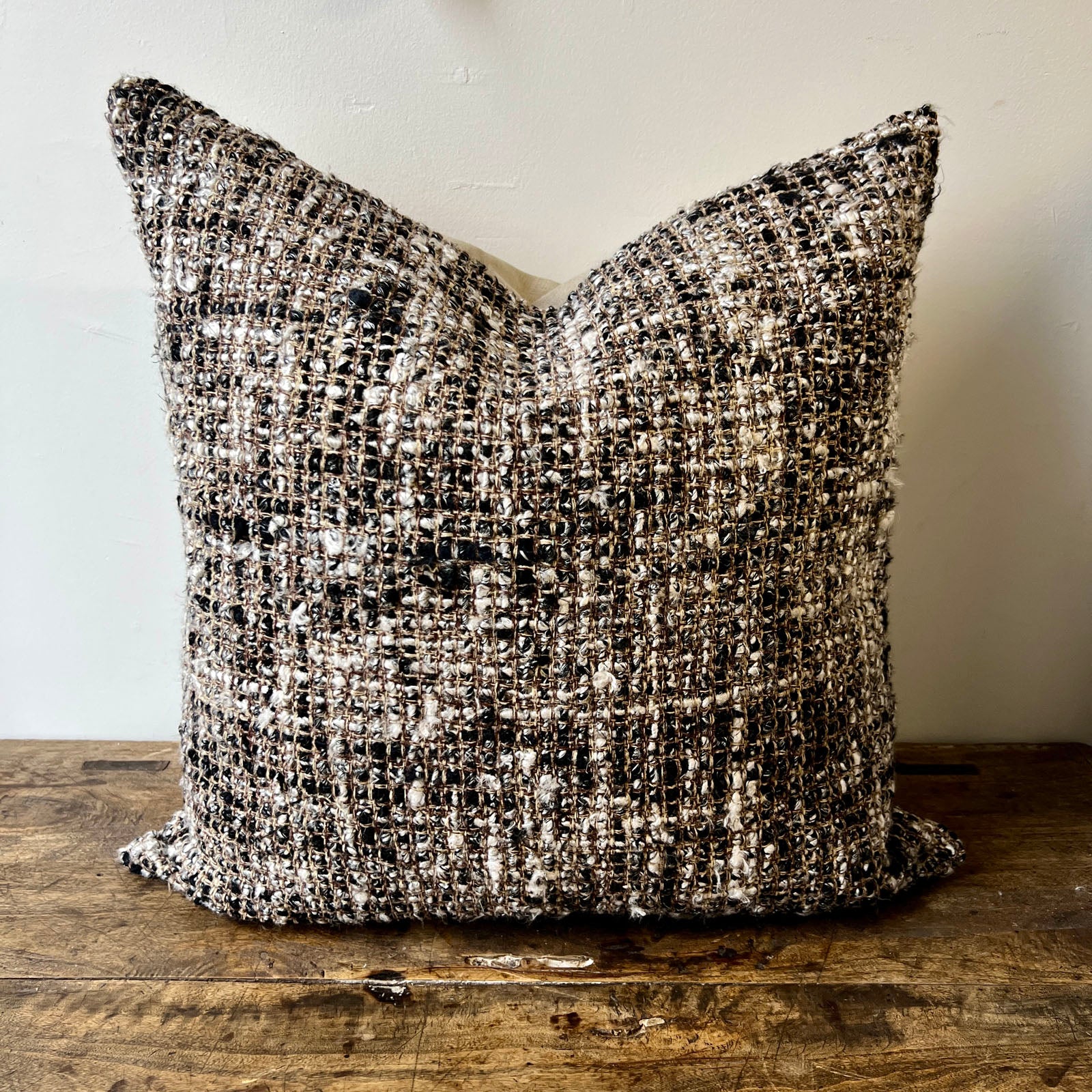 24 X 24 Pillow Trove Warehouse 24-x-24-pillow-trove-warehouse