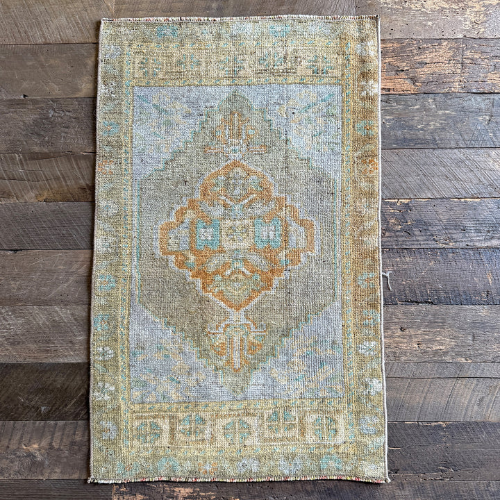 Vintage Rug No. 4