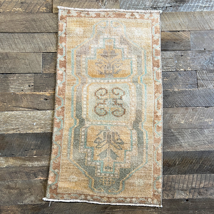 Vintage Rug No. 4