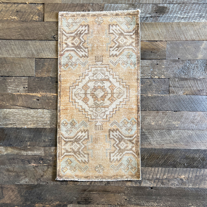 Vintage Rug No. 9