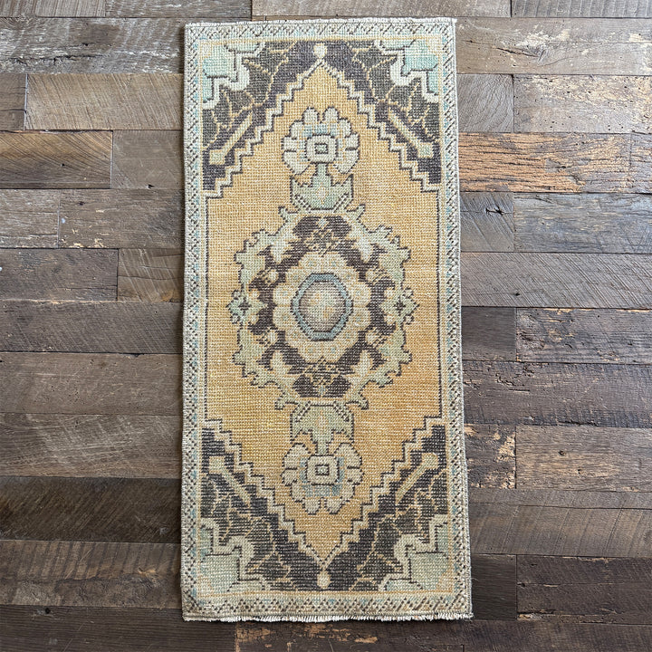 Vintage Rug No. 12