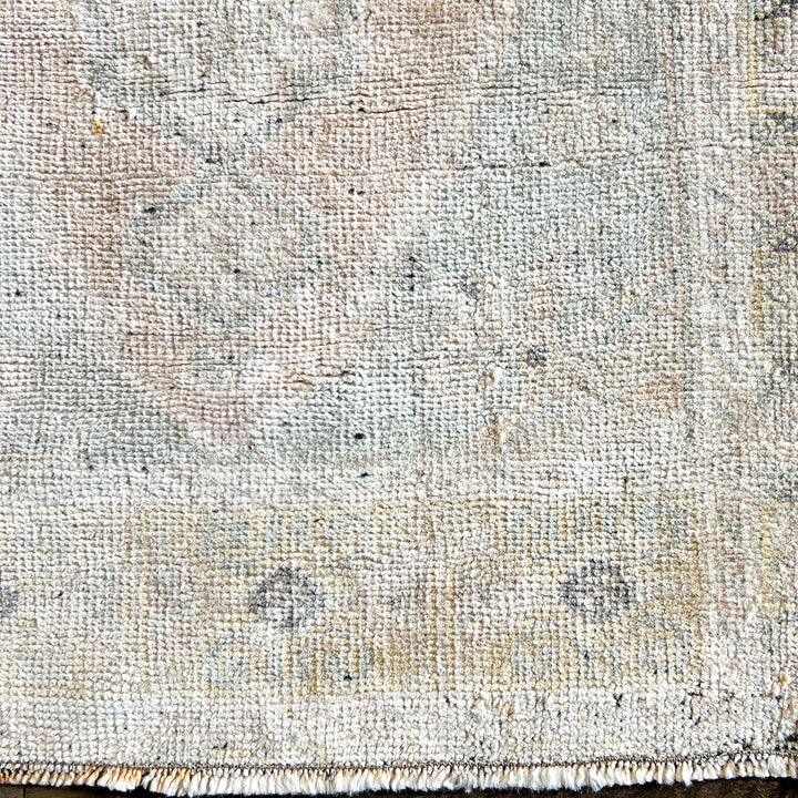 Vintage Rug No. 27