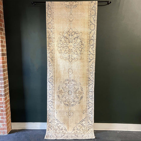 Vintage Rug No. 32
