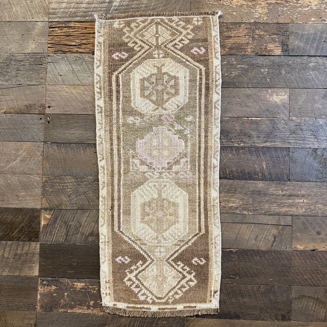 Vintage Rug No. 51