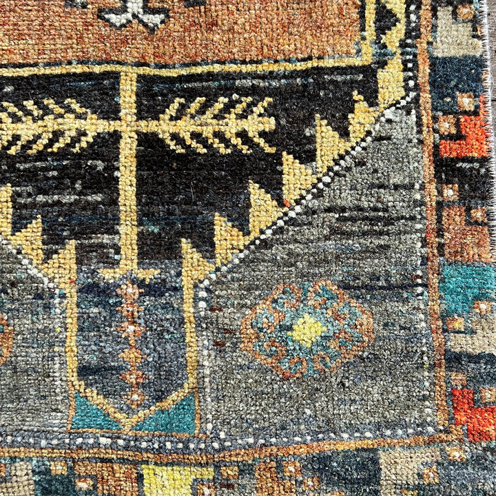 Vintage Rug No. 56