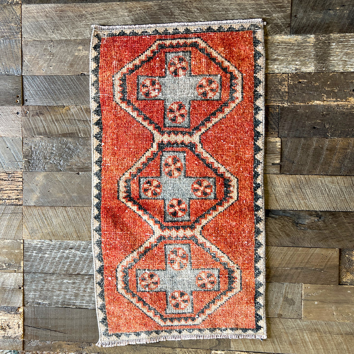 Vintage Rug No. 60