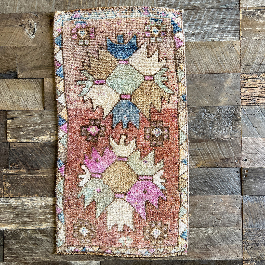 Vintage Rug No. 65
