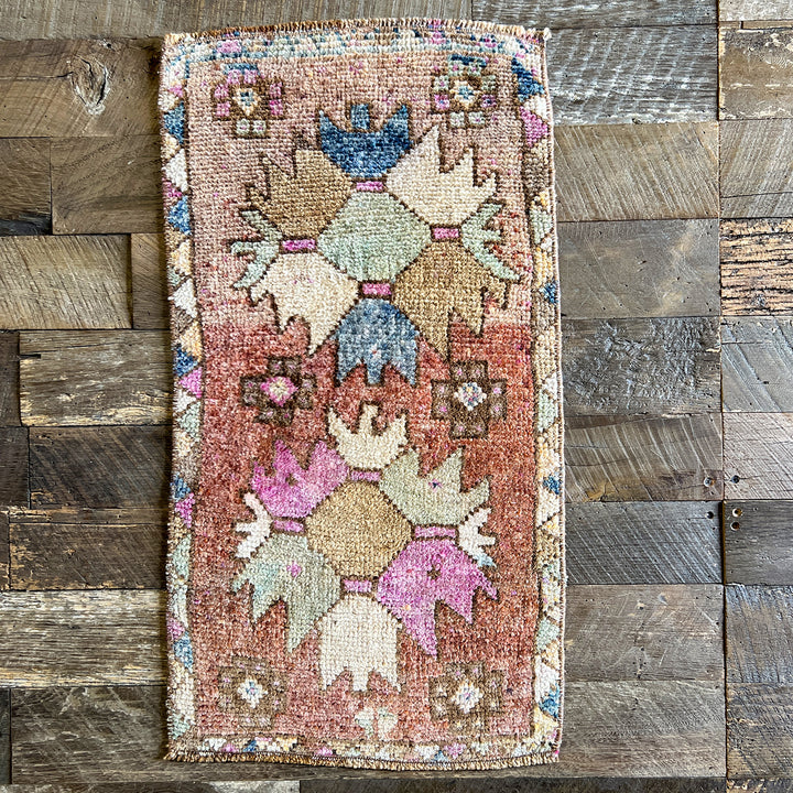 Vintage Rug No. 65