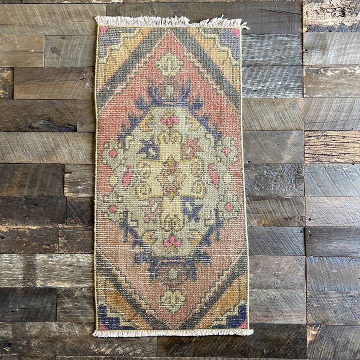 Vintage Rug No. 71