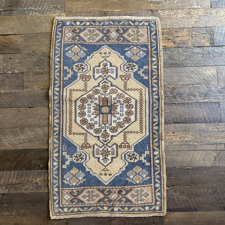 Vintage Rug No. 97