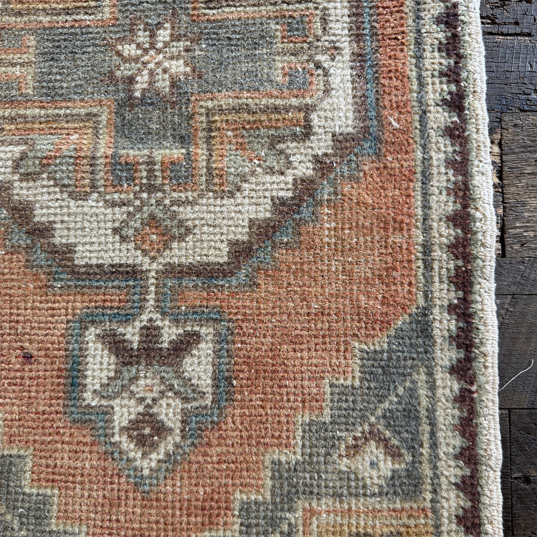 Vintage Rug No. 90