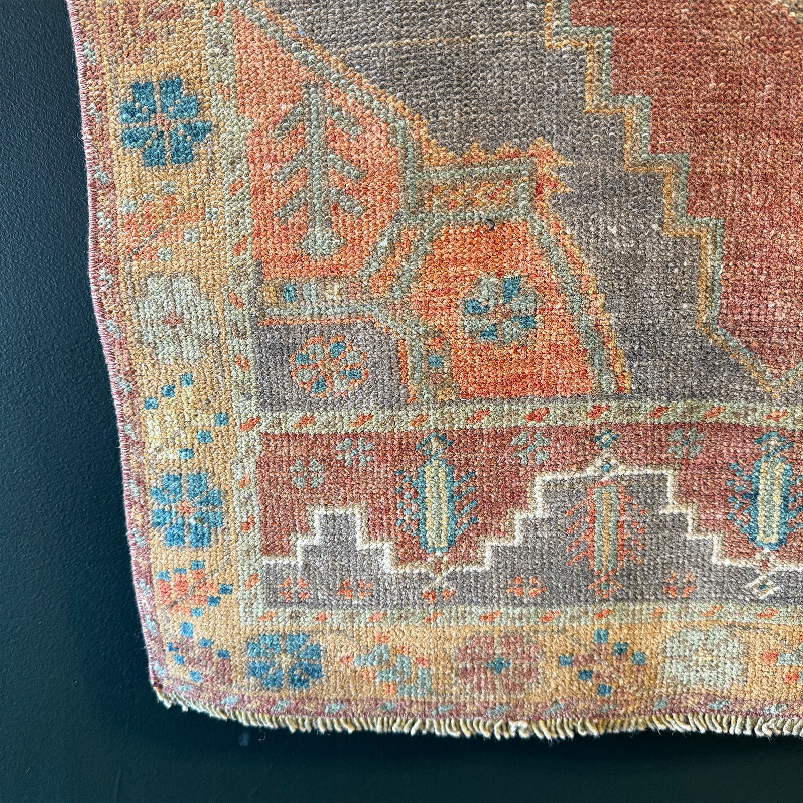 Vintage Rug No. 57