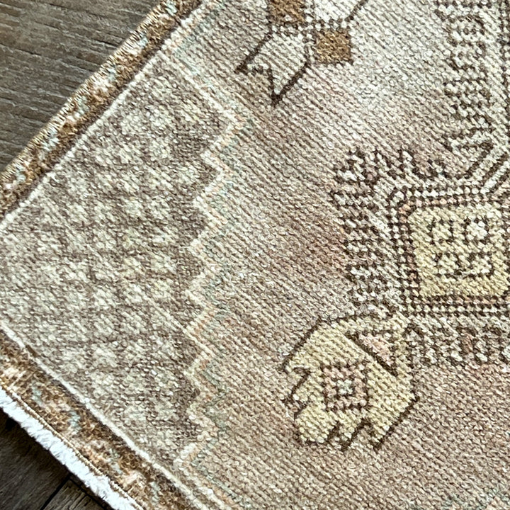 Vintage Rug No. 58