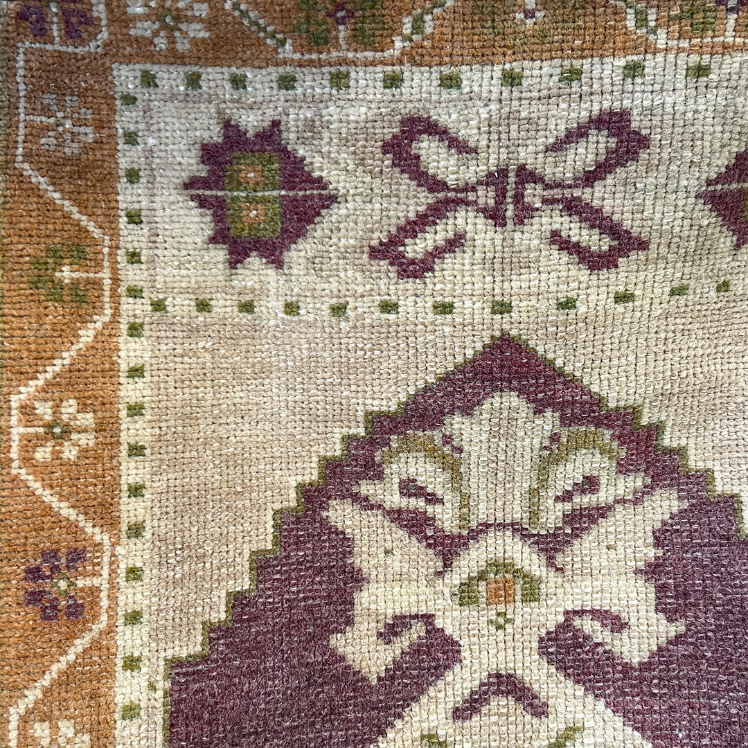 Vintage Rug No. 69