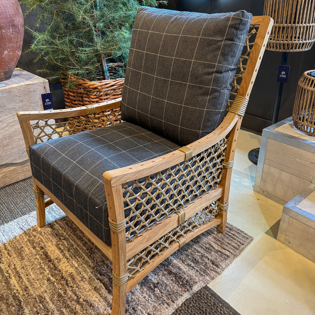 Aspen Outdoor Lounge Chair