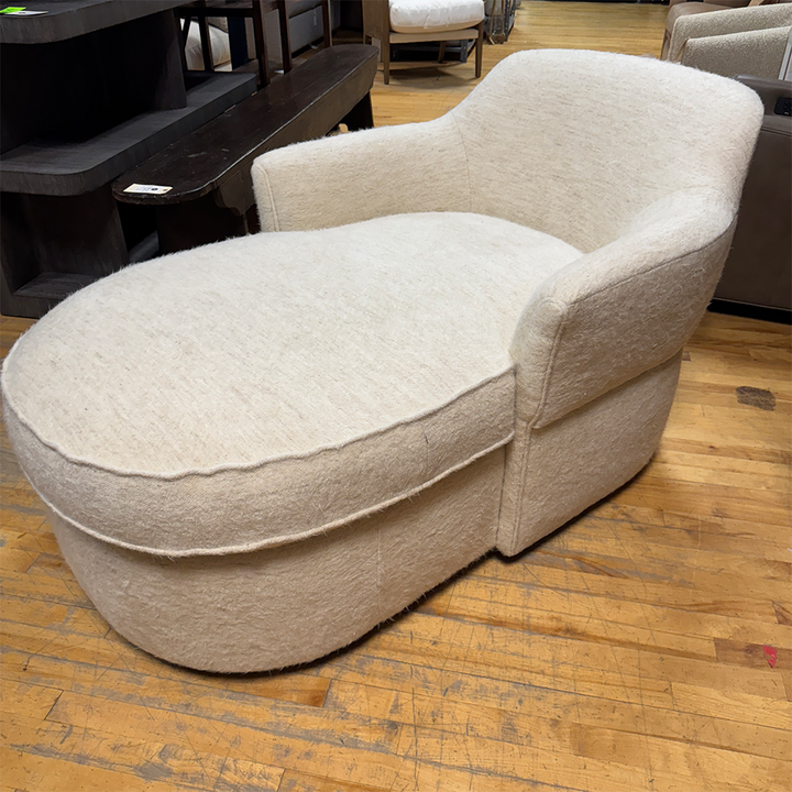 Ava Chaise