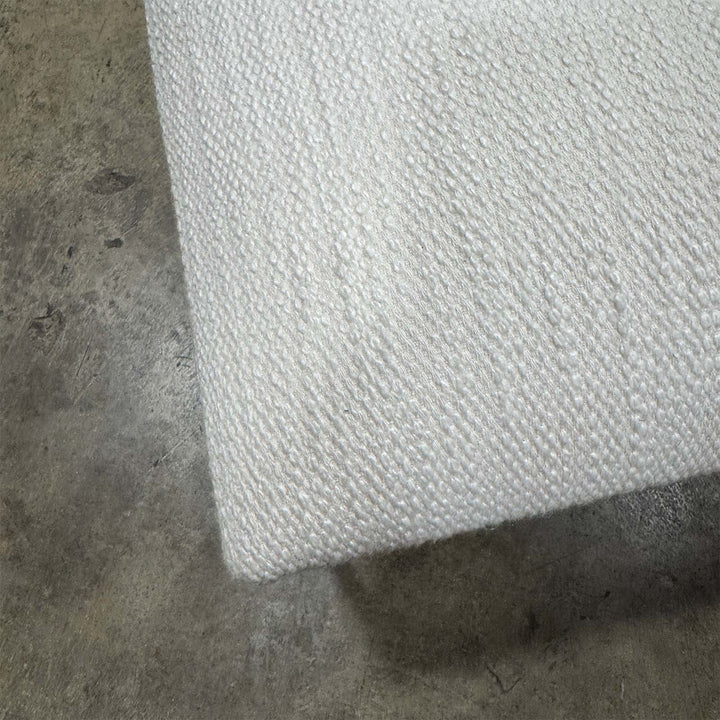 Avena Bench