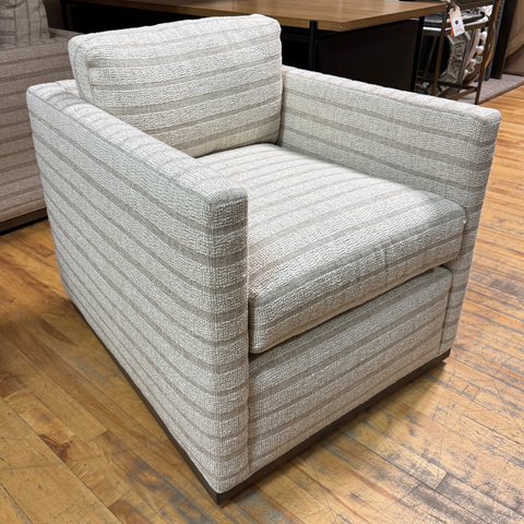 Hailey Swivel Chair