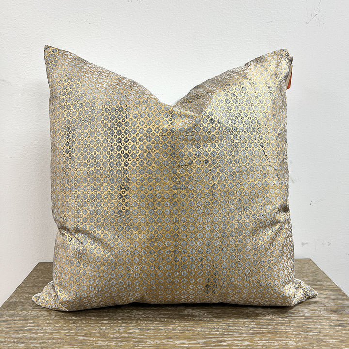 22" x 22" Pillow