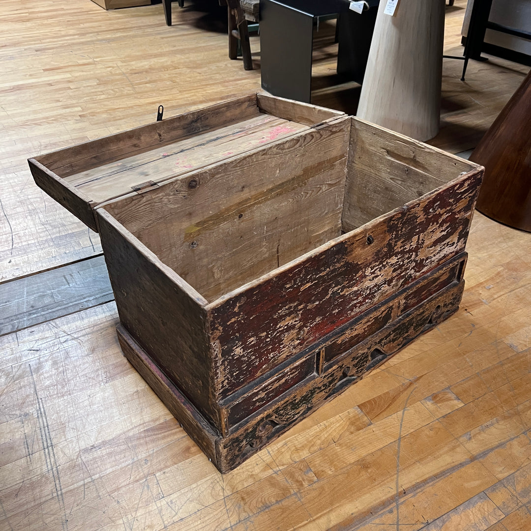 Orvieto Antique Trunk