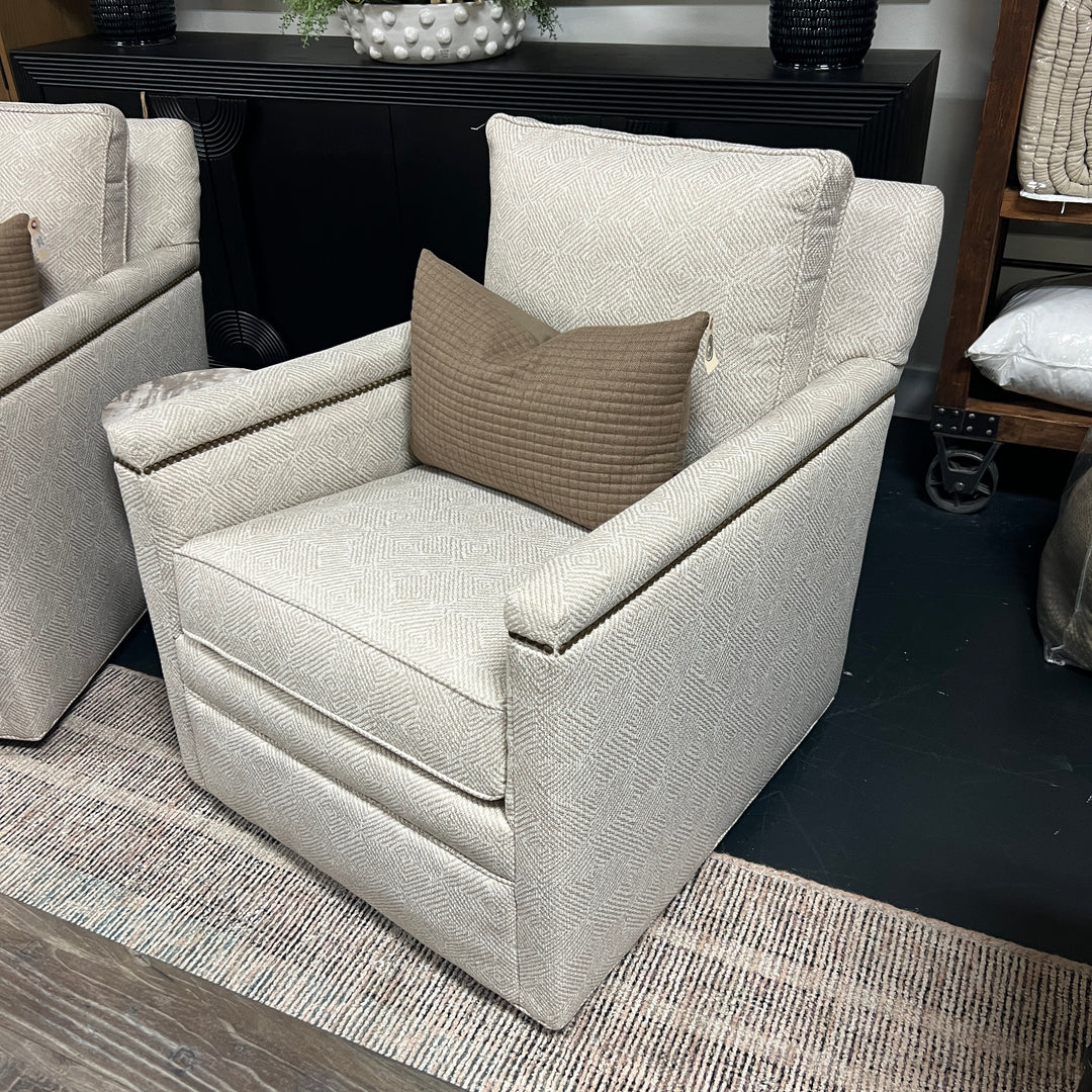 Raylen Swivel Chair