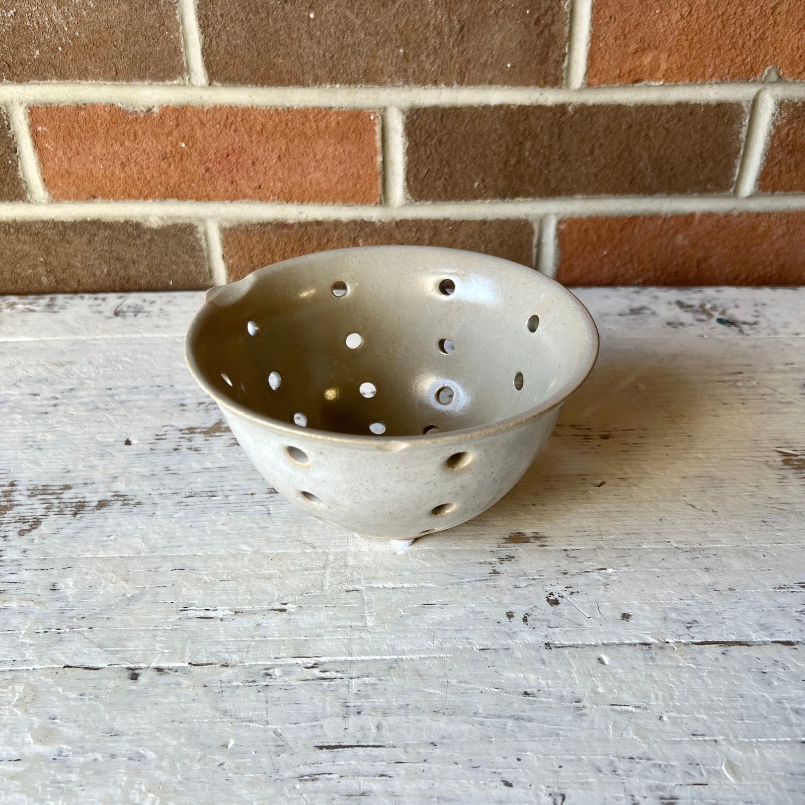 Tan Berry Bowl