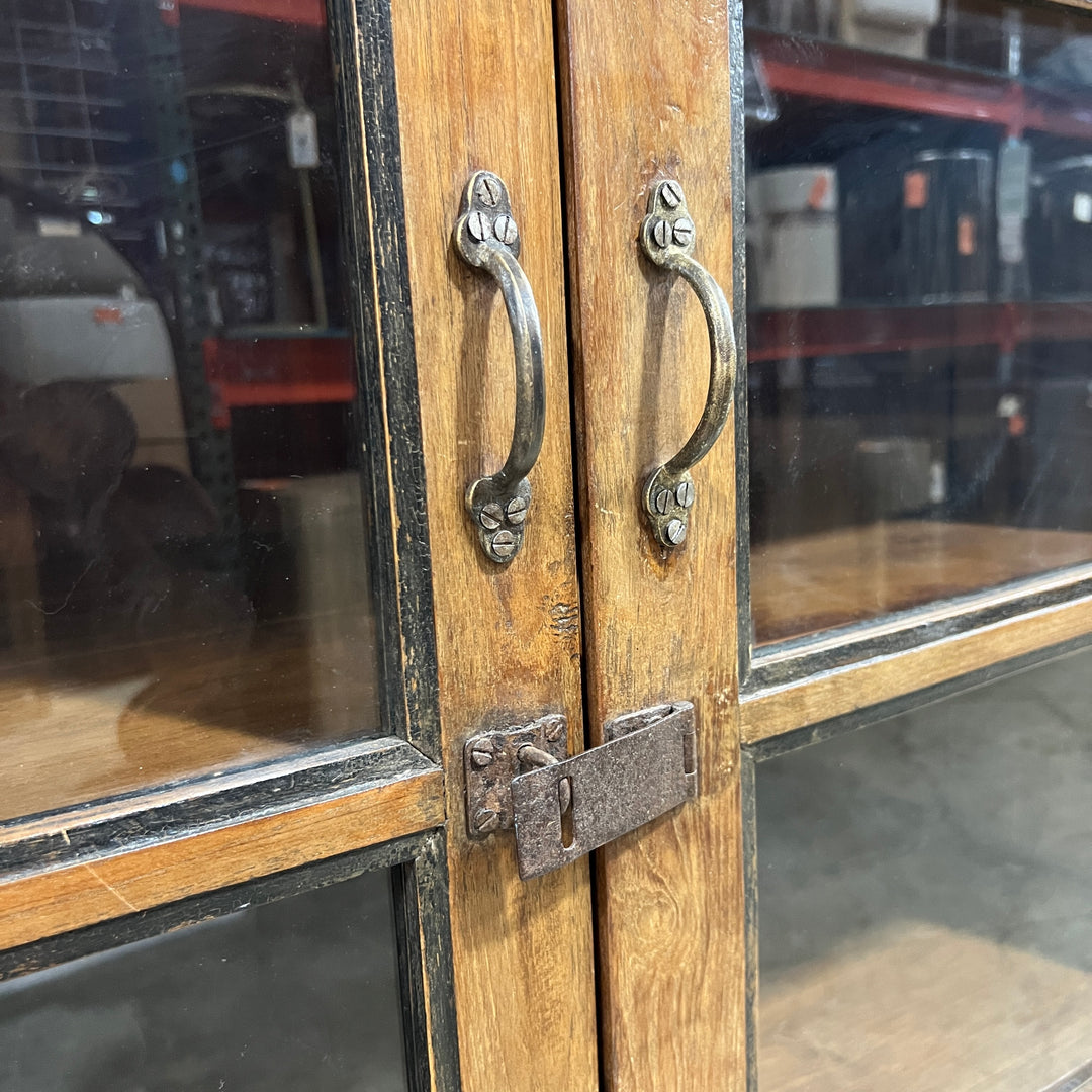 Charlie Cabinet