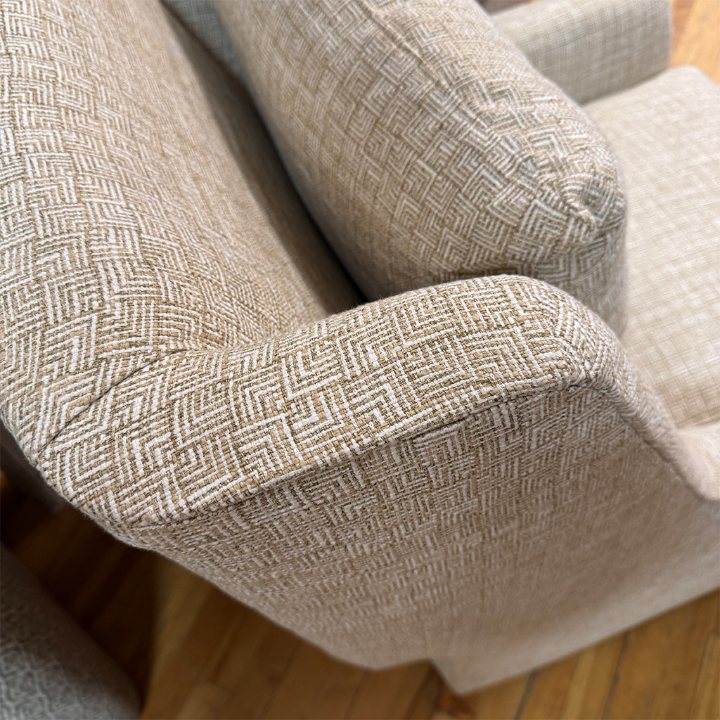 Karina Swivel Chair