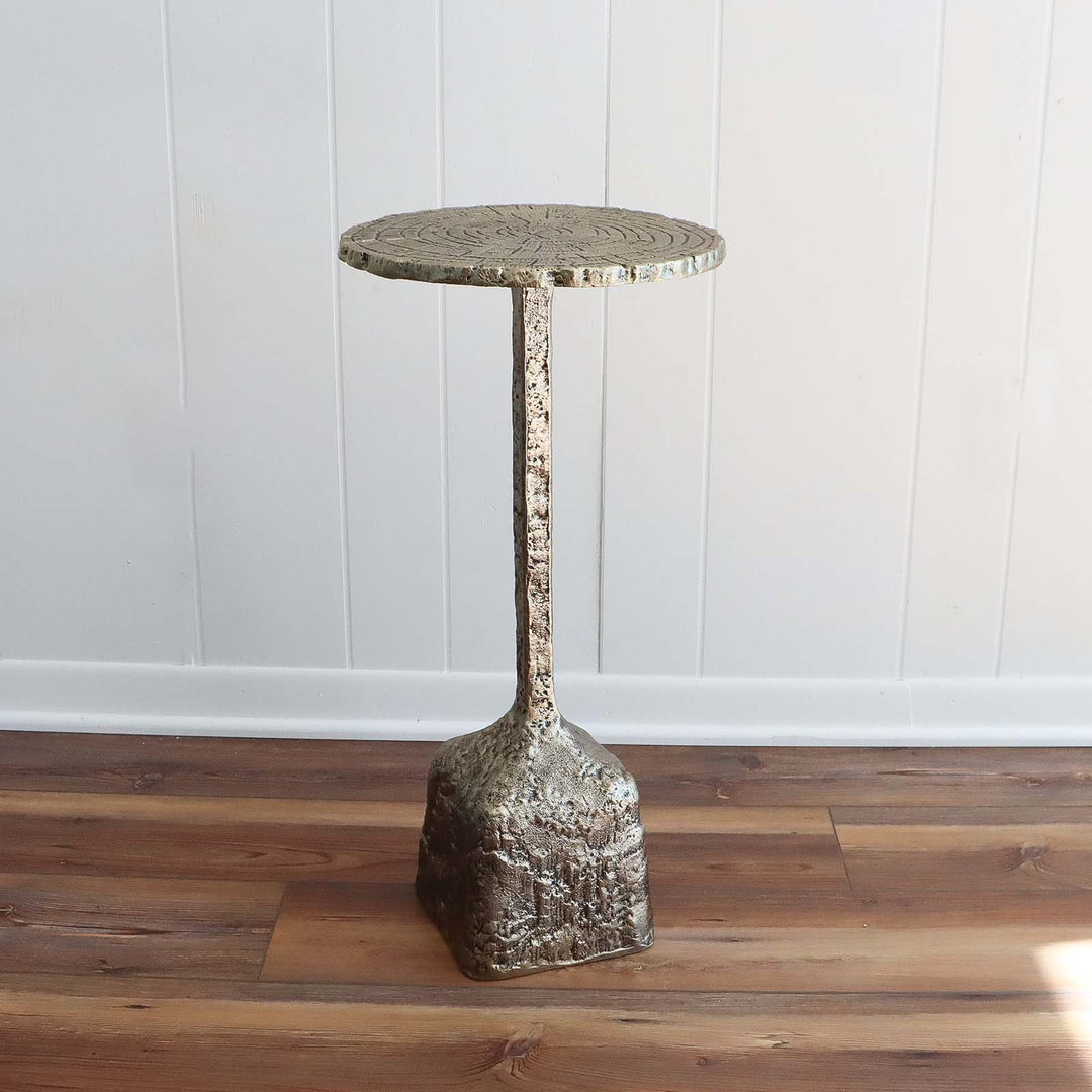 Karl Drink Table
